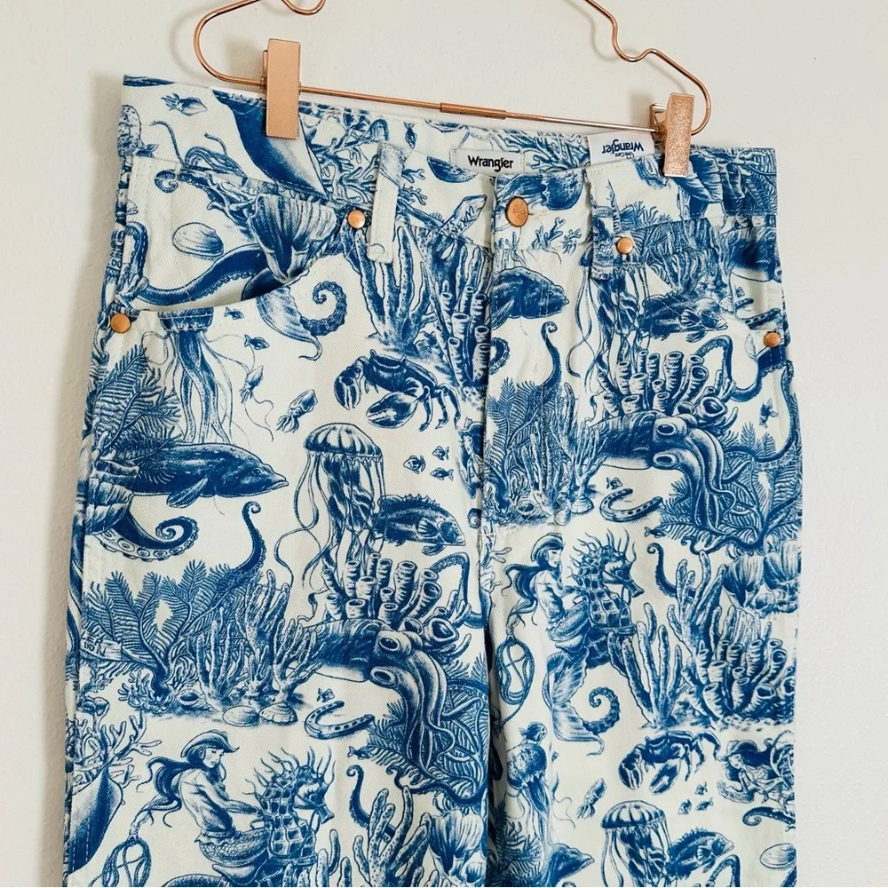 New Wrangler Wanderer 622 Printed High-Rise Jeans by Free People nautical print - Picture 6 of 11